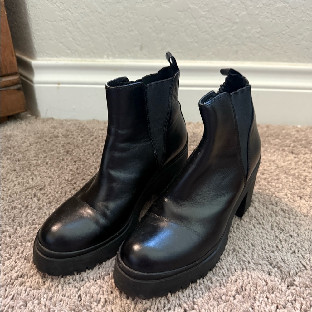 Black Leather Chelsea Ankle Boots